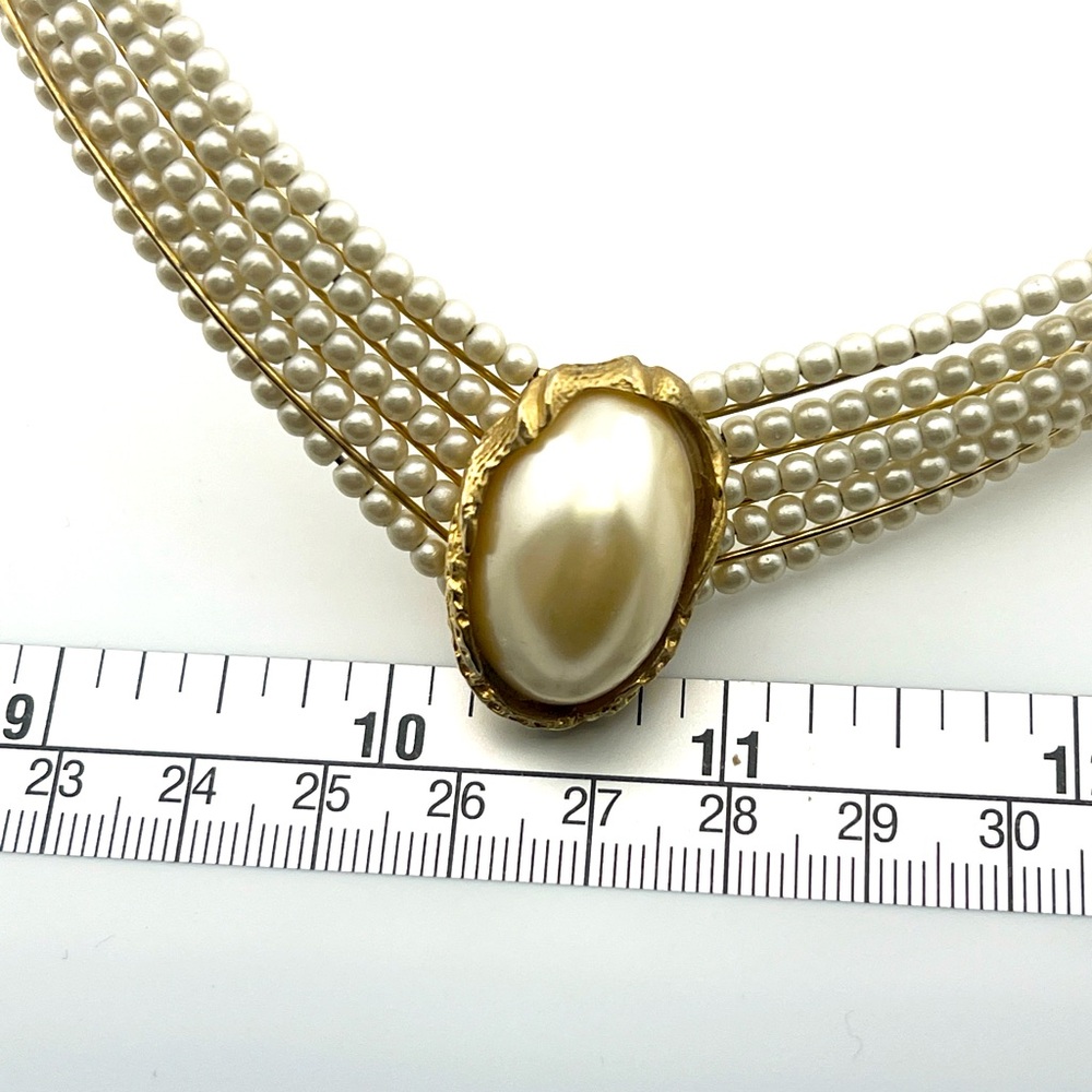 Elegant Gold Toned and Faux Pearl Choker/Necklace Sits at the Throat - Picture 5 of 10